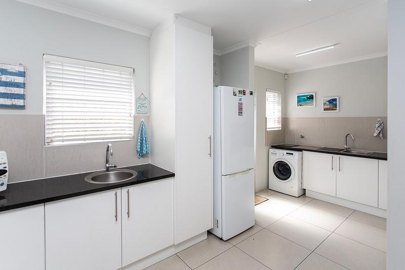 3 Bedroom Property for Sale in Sunningdale Western Cape